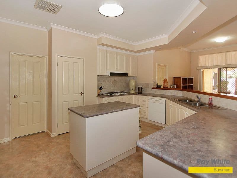 9 Promontory Parade, BALLAJURA WA 6066, Ballajura - Thumbnail 3