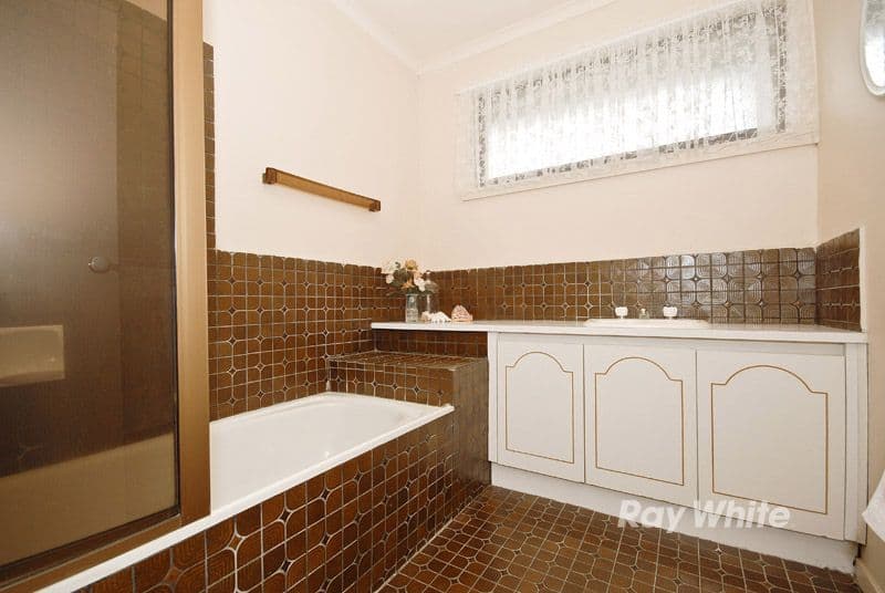 46 Mowbray Drive, WANTIRNA SOUTH VIC 3152, Wantirna South - Thumbnail 7