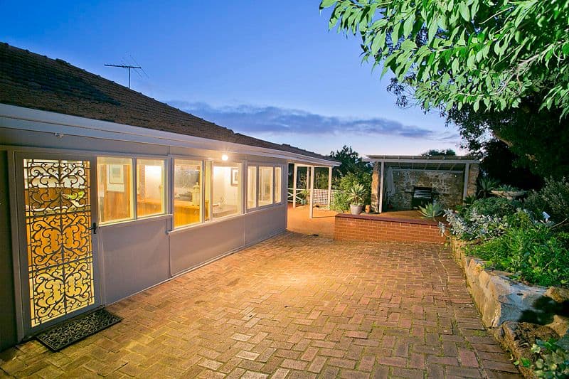 3 Hillside Crescent, GOOSEBERRY HILL WA 6076, Gooseberry Hill - Thumbnail 2