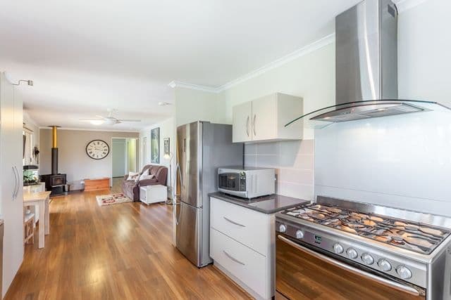 14 Neville Street, Meringandan West QLD 4352, Meringandan West - Thumbnail 5