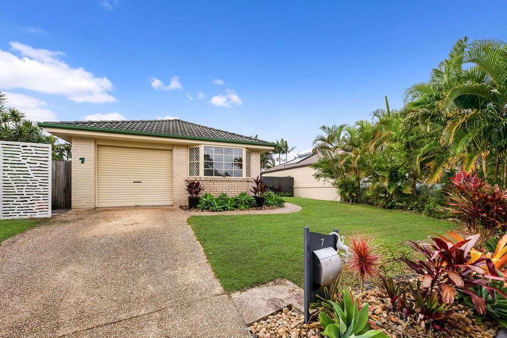 7 Franklin Place, Sippy Downs QLD 4556, Sippy Downs - Image 1