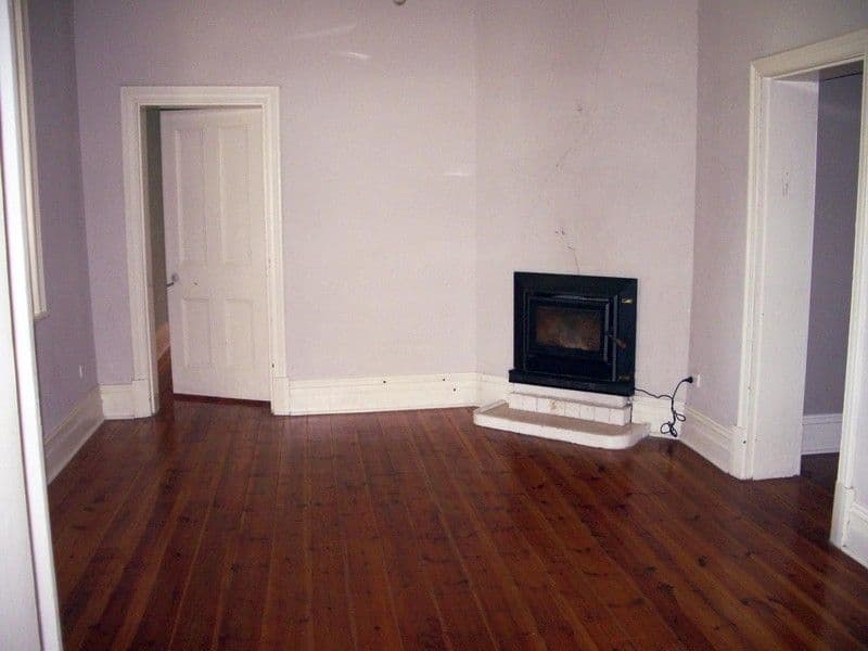 21 Crocker Street, BORDERTOWN SA 5268, Bordertown - Thumbnail 2
