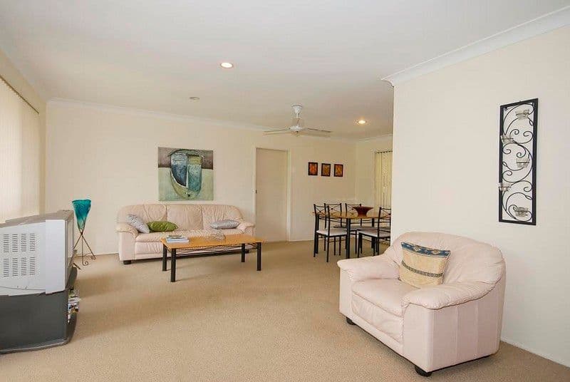 28 Jilbard Drive, SPRINGWOOD QLD 4127, Springwood - Thumbnail 2