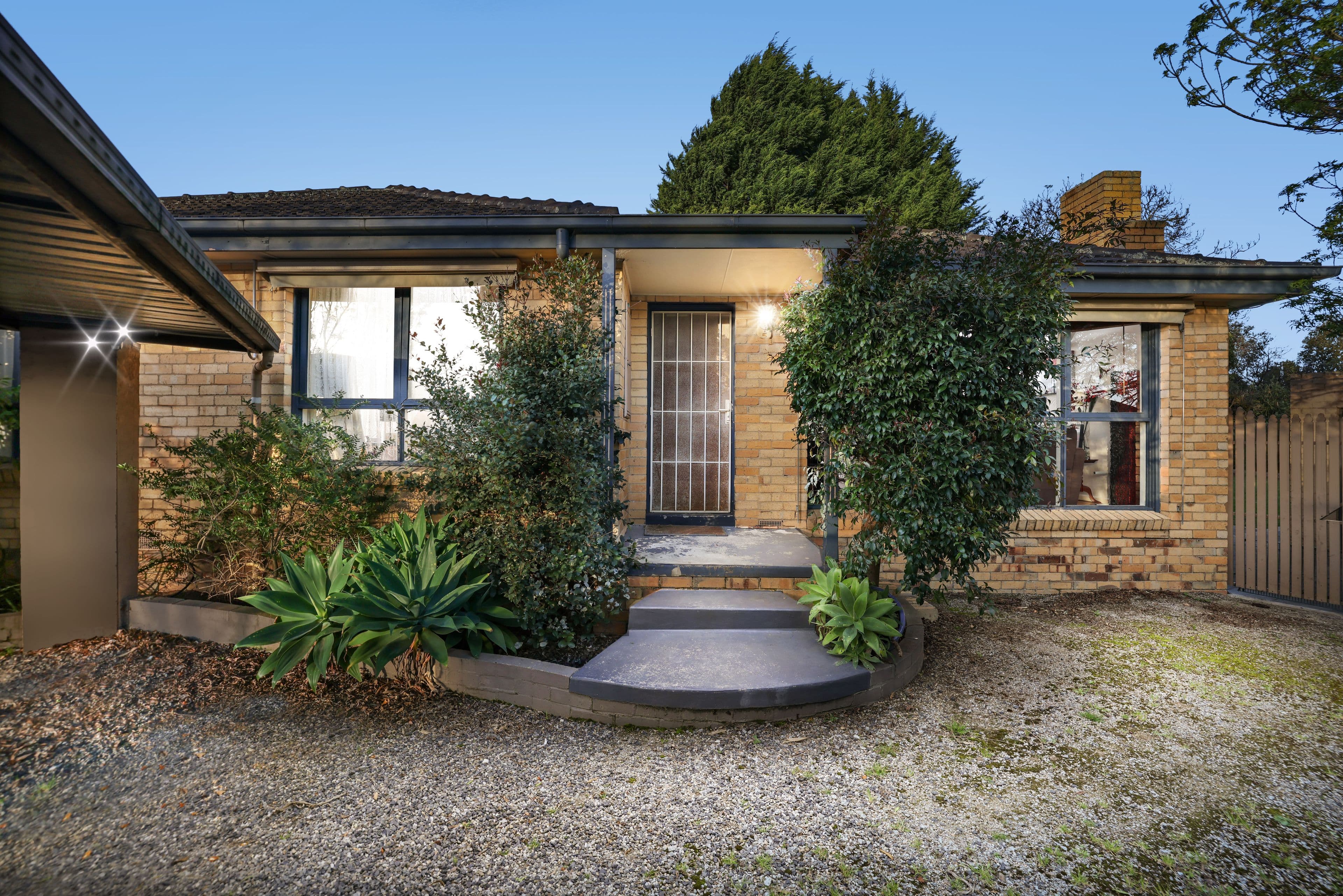 11 Gaydon Street, Ferntree Gully VIC 3156, Ferntree Gully - Thumbnail 2