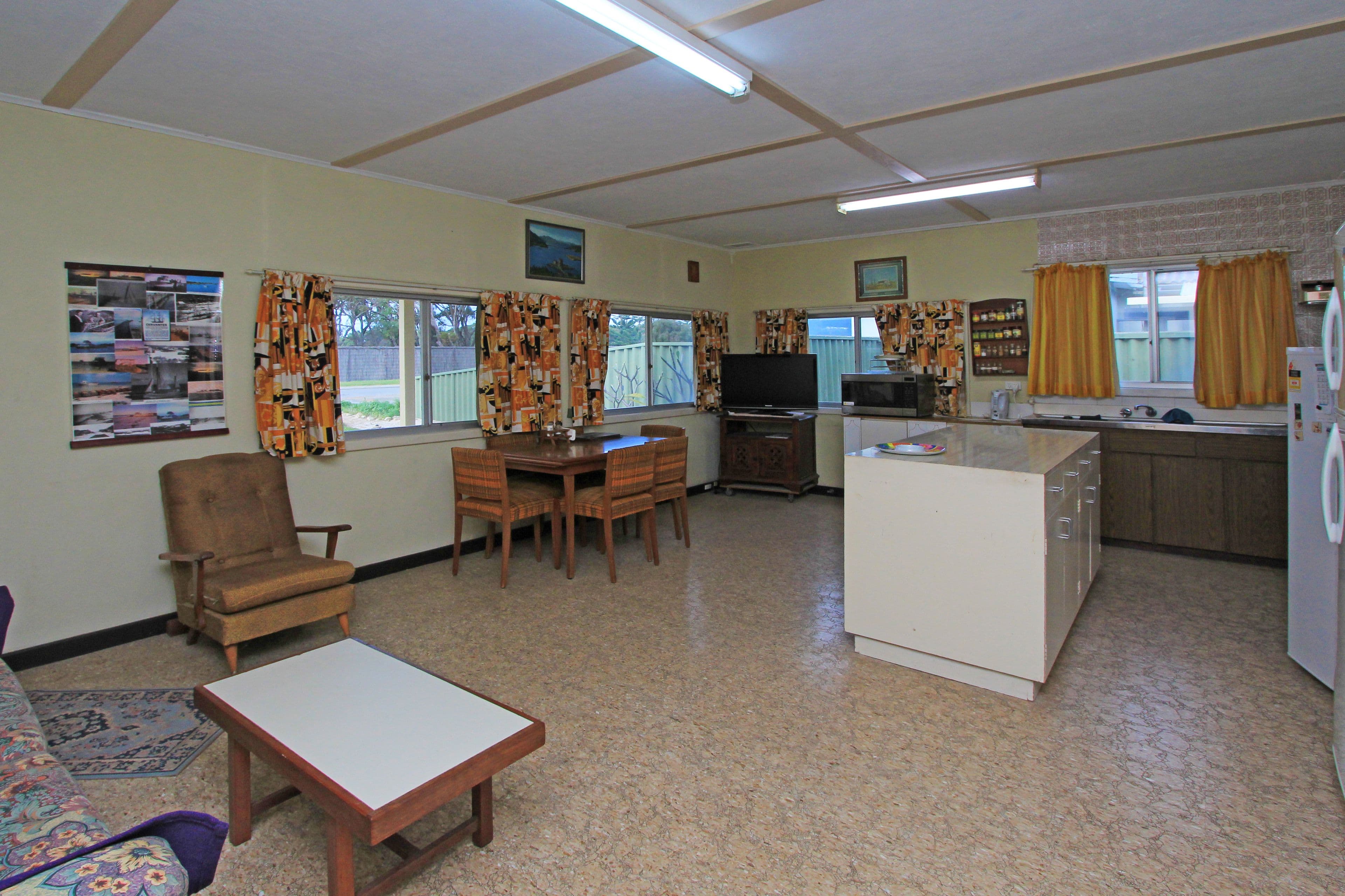 11 Talavera Road, Cervantes WA 6511, Cervantes - Thumbnail 2