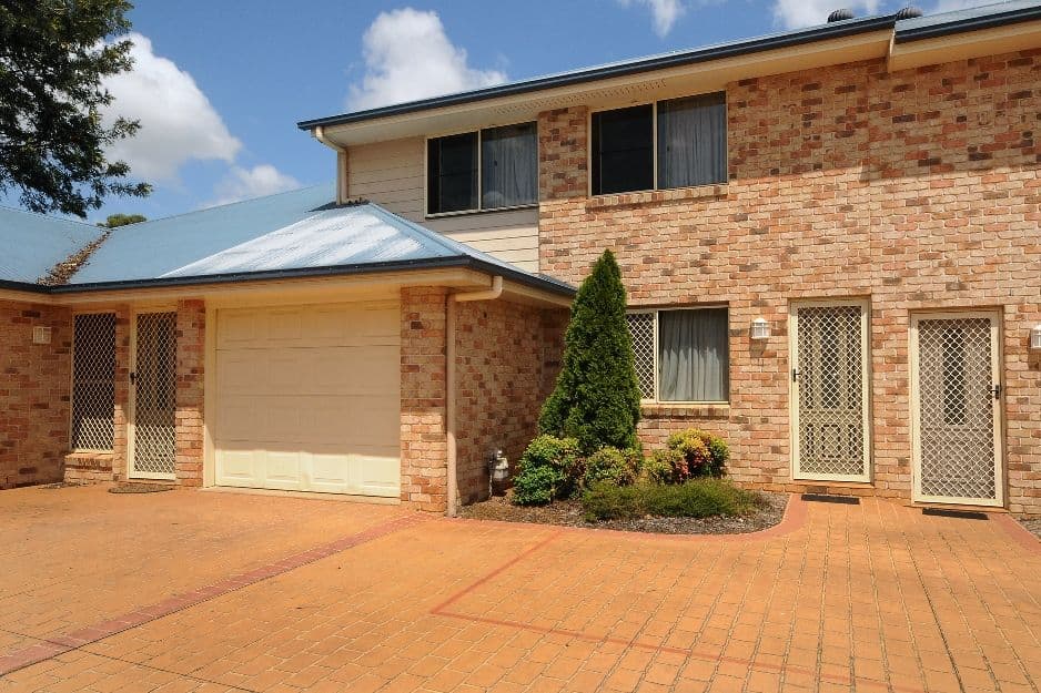 27 Gladstone Street, NEWTOWN QLD 4350, Newtown - Image 1