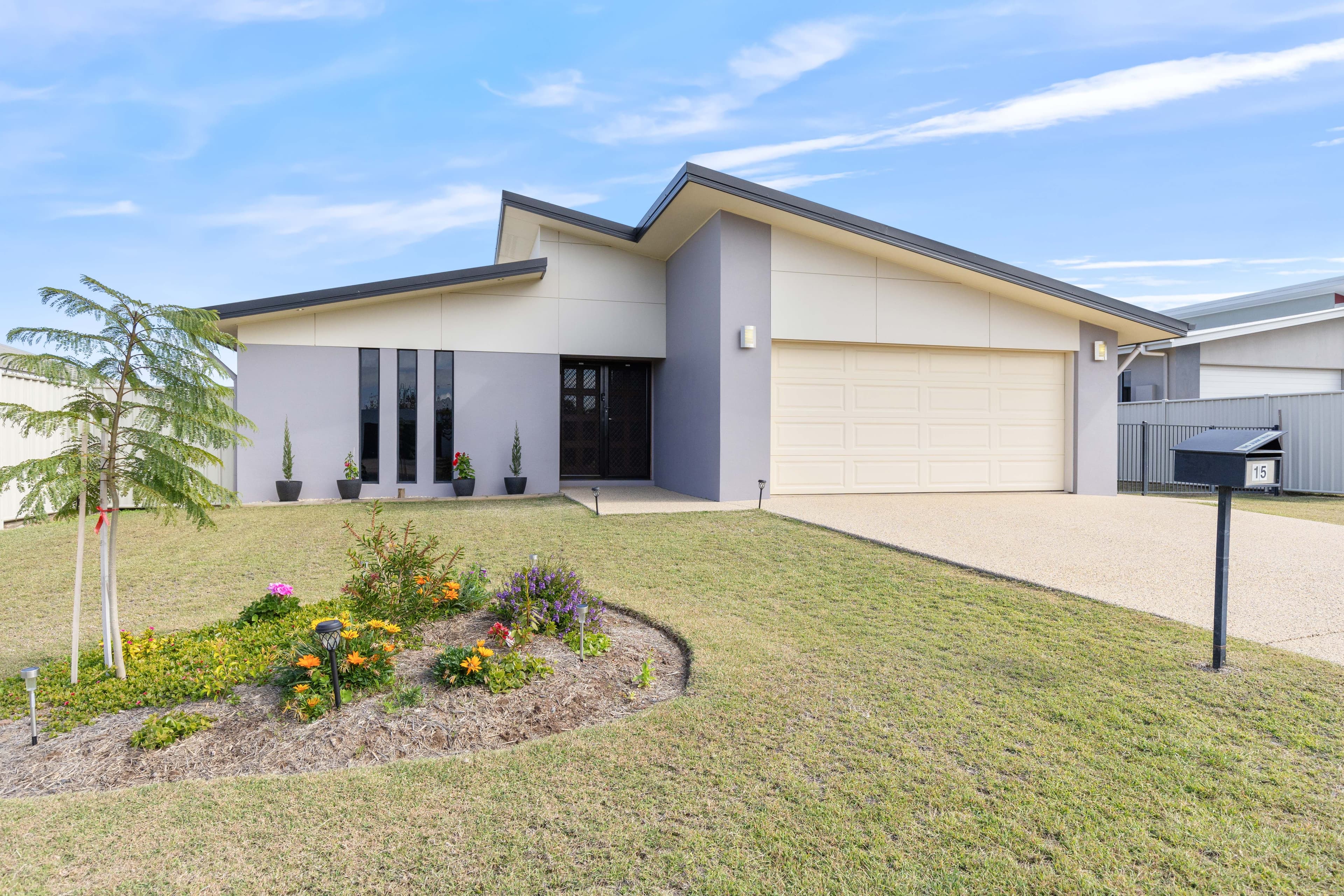15 Desgrand Street, Emerald QLD 4720, Emerald - Image 1