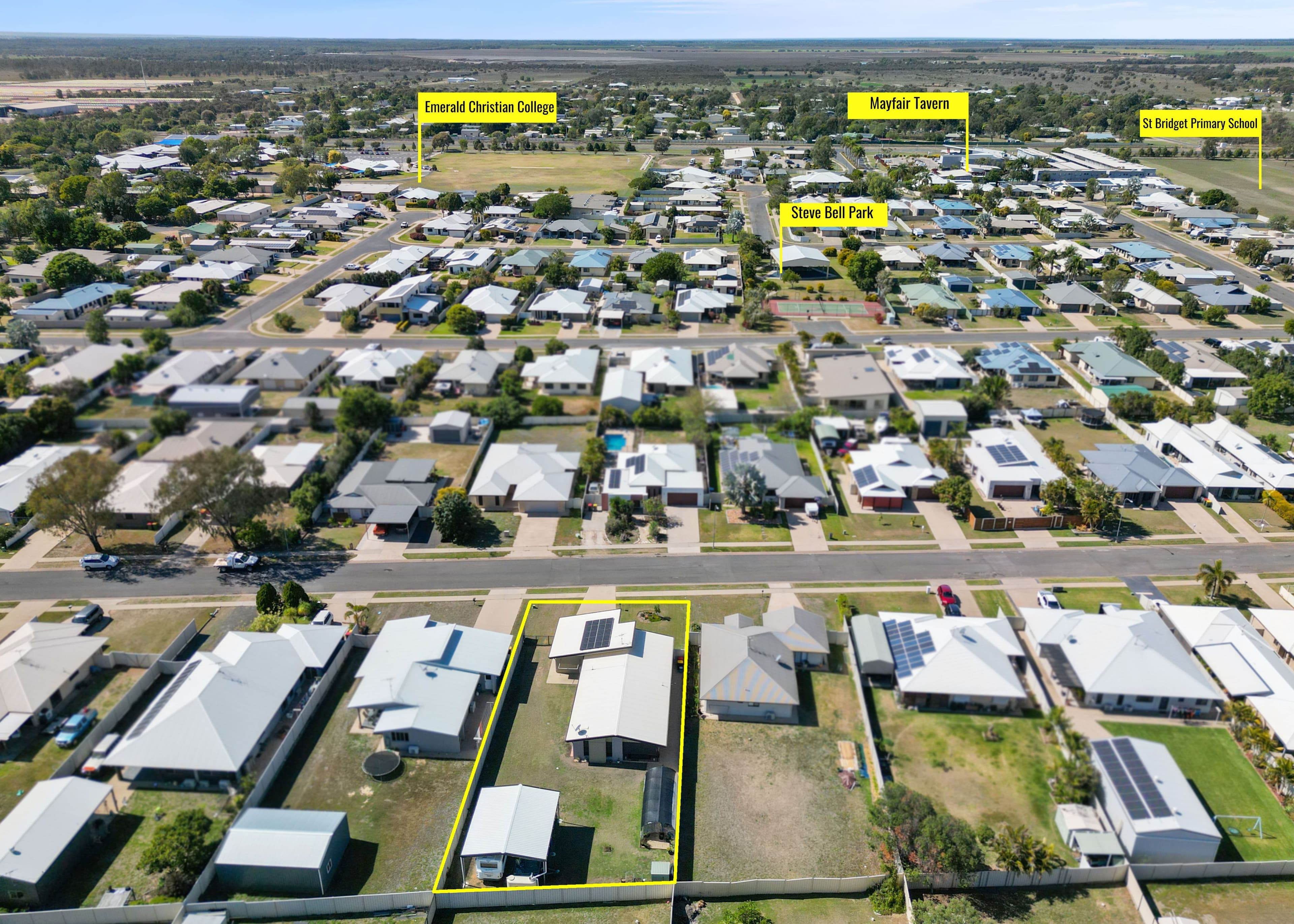 15 Desgrand Street, Emerald QLD 4720, Emerald - Thumbnail 2