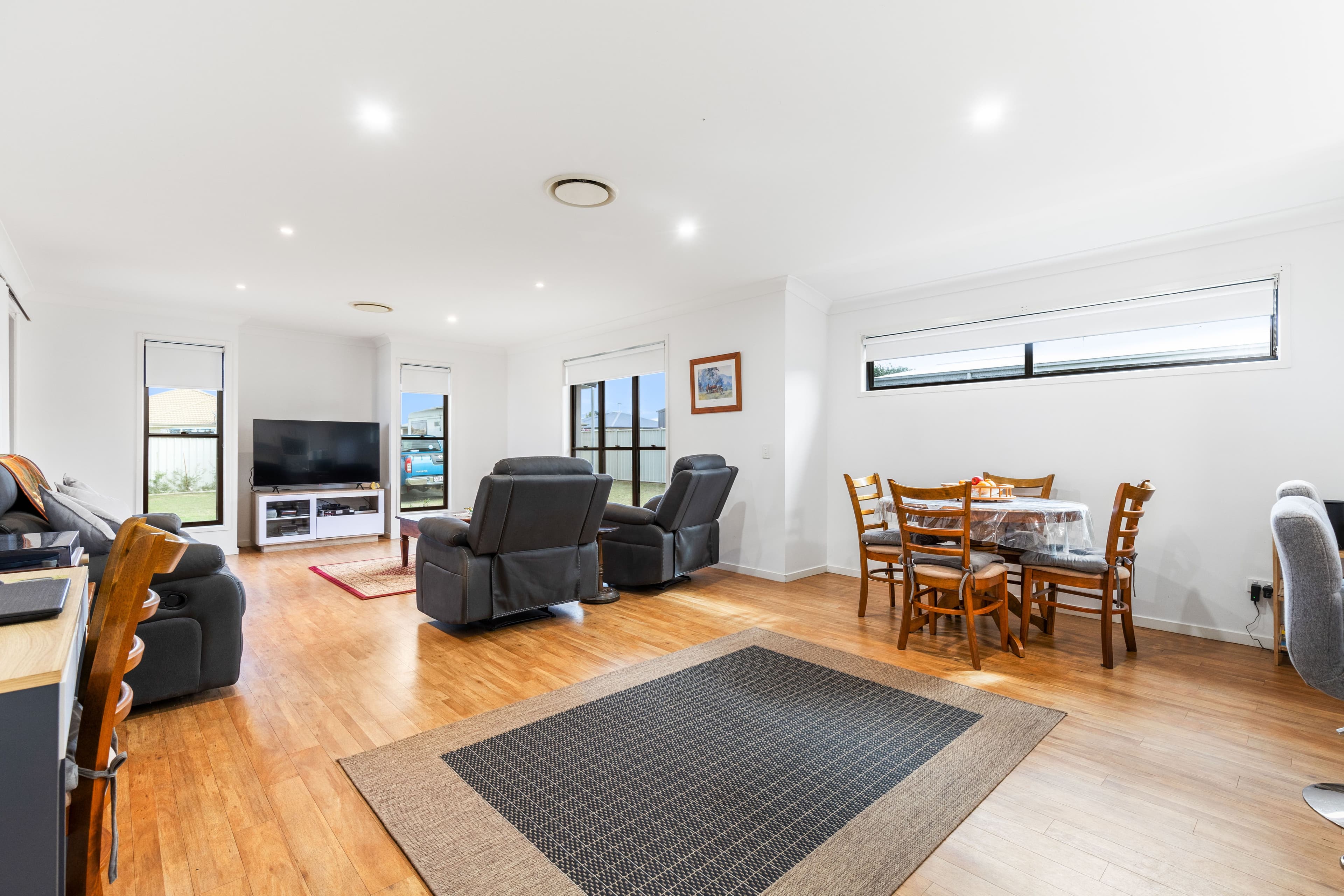 15 Desgrand Street, Emerald QLD 4720, Emerald - Thumbnail 4