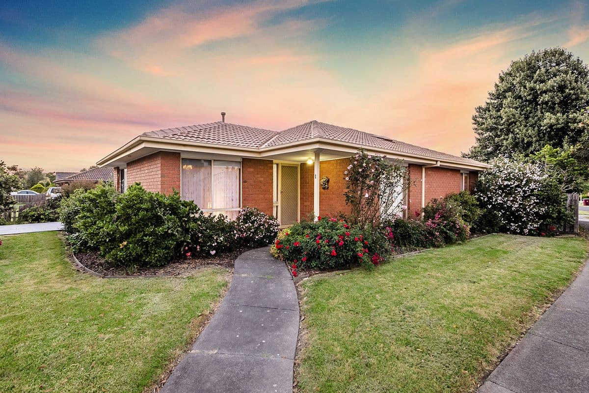 1 Balook Court, Cranbourne North VIC 3977, Cranbourne North - Thumbnail 3