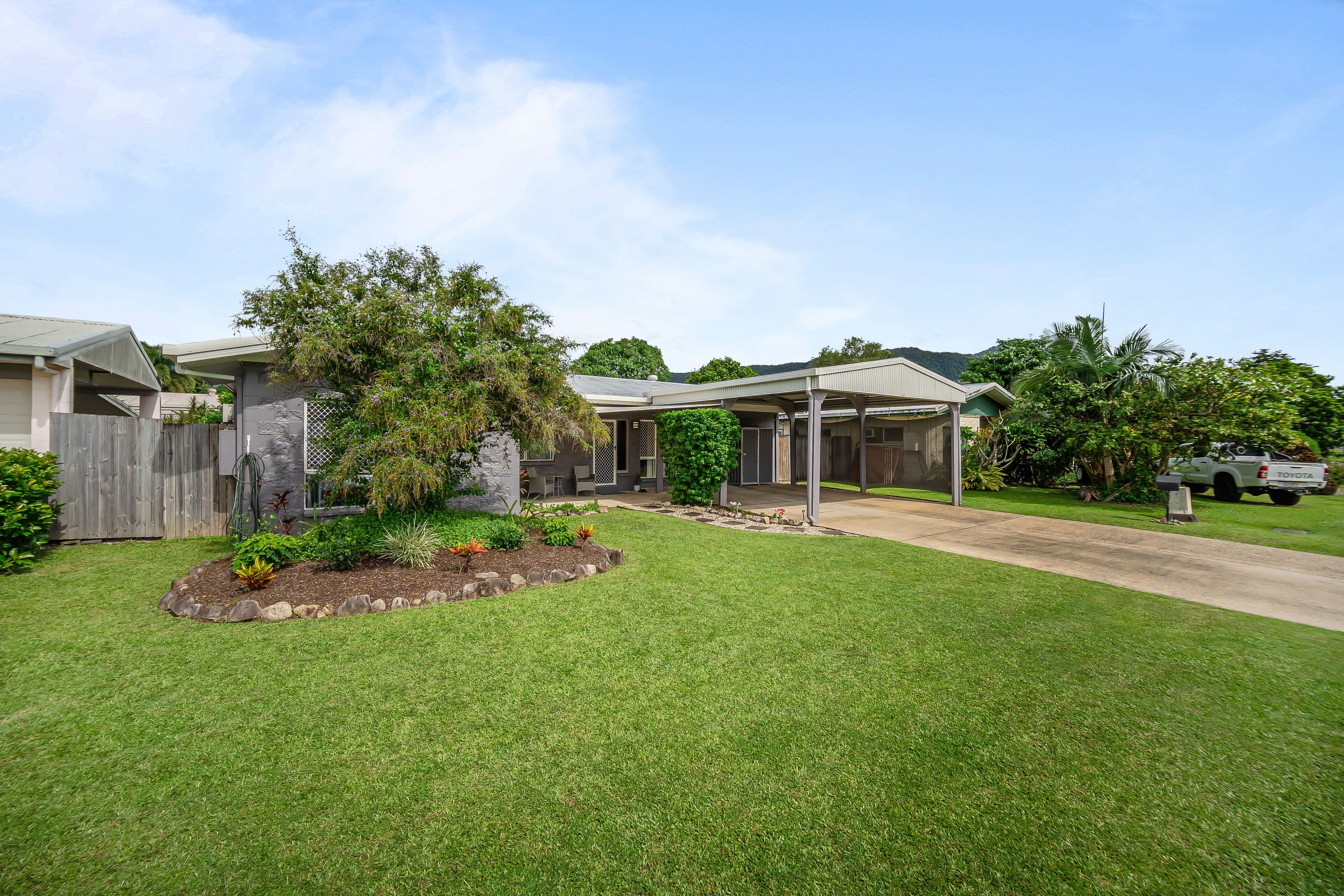 15 Lady Penrhyn Close, Bentley Park QLD 4869, Bentley Park - Thumbnail 4