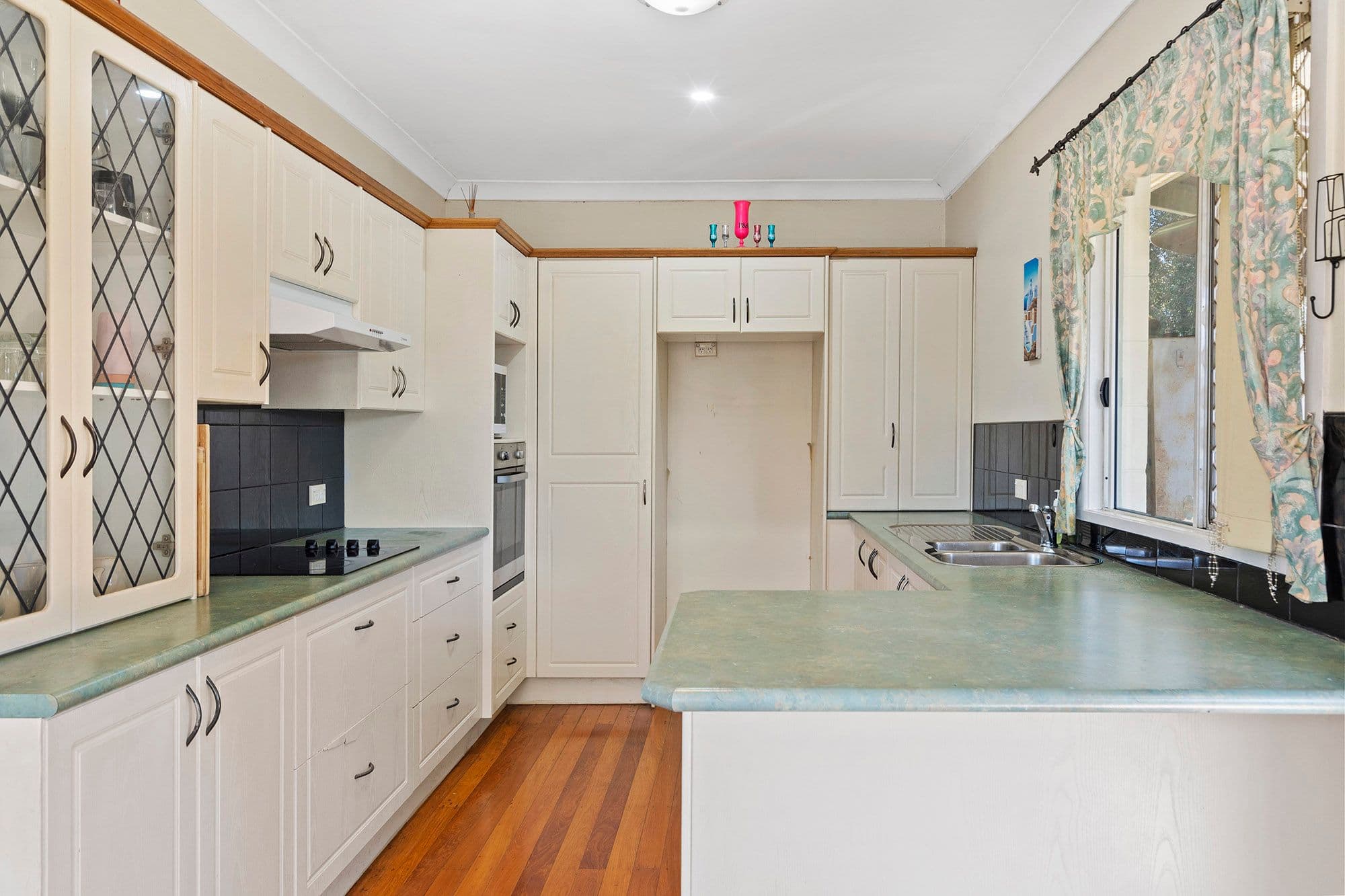 172 Loganlea Road, Loganlea QLD 4131, Loganlea - Thumbnail 2