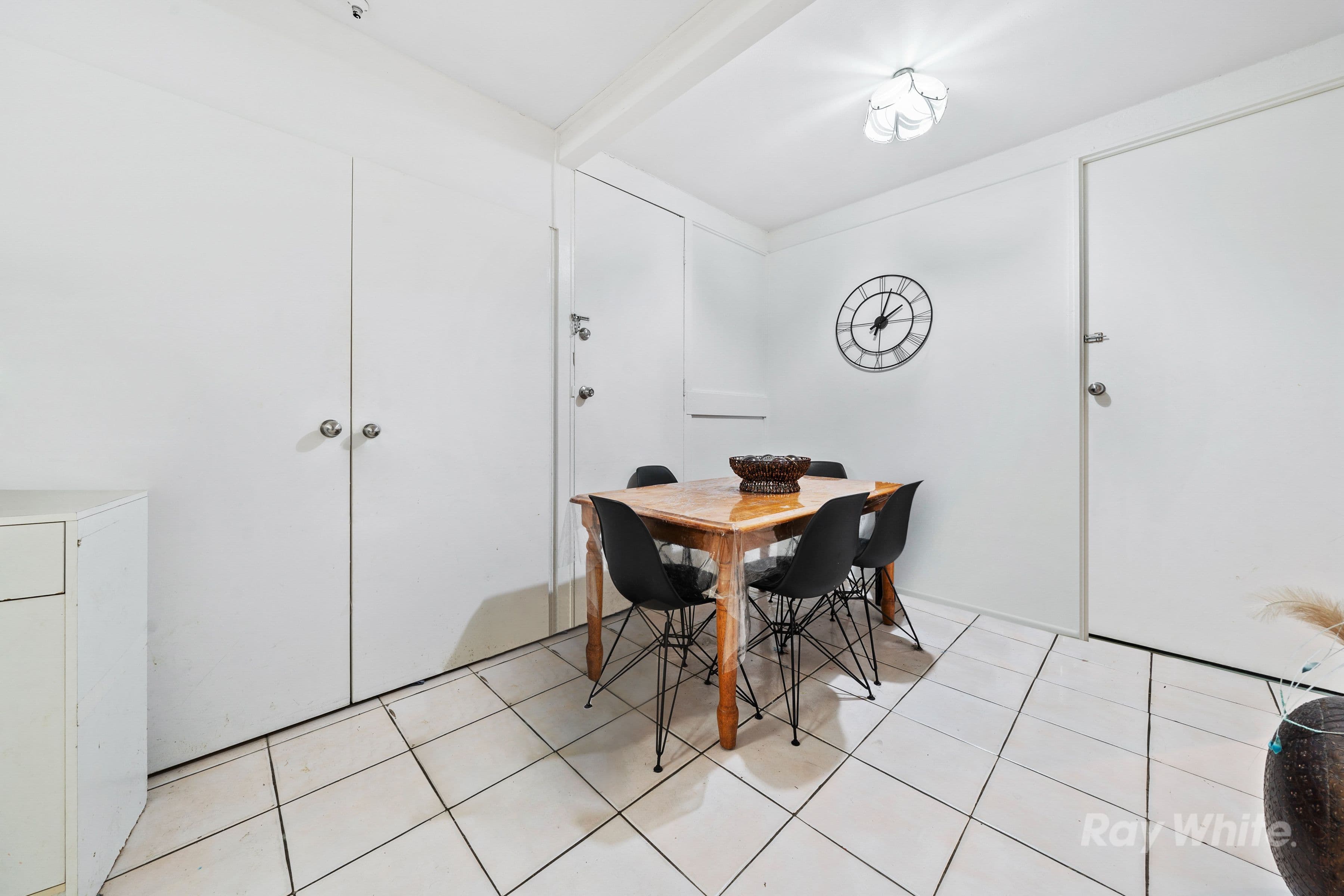 21 Karabil Street, Kingston QLD 4114, Kingston - Thumbnail 3