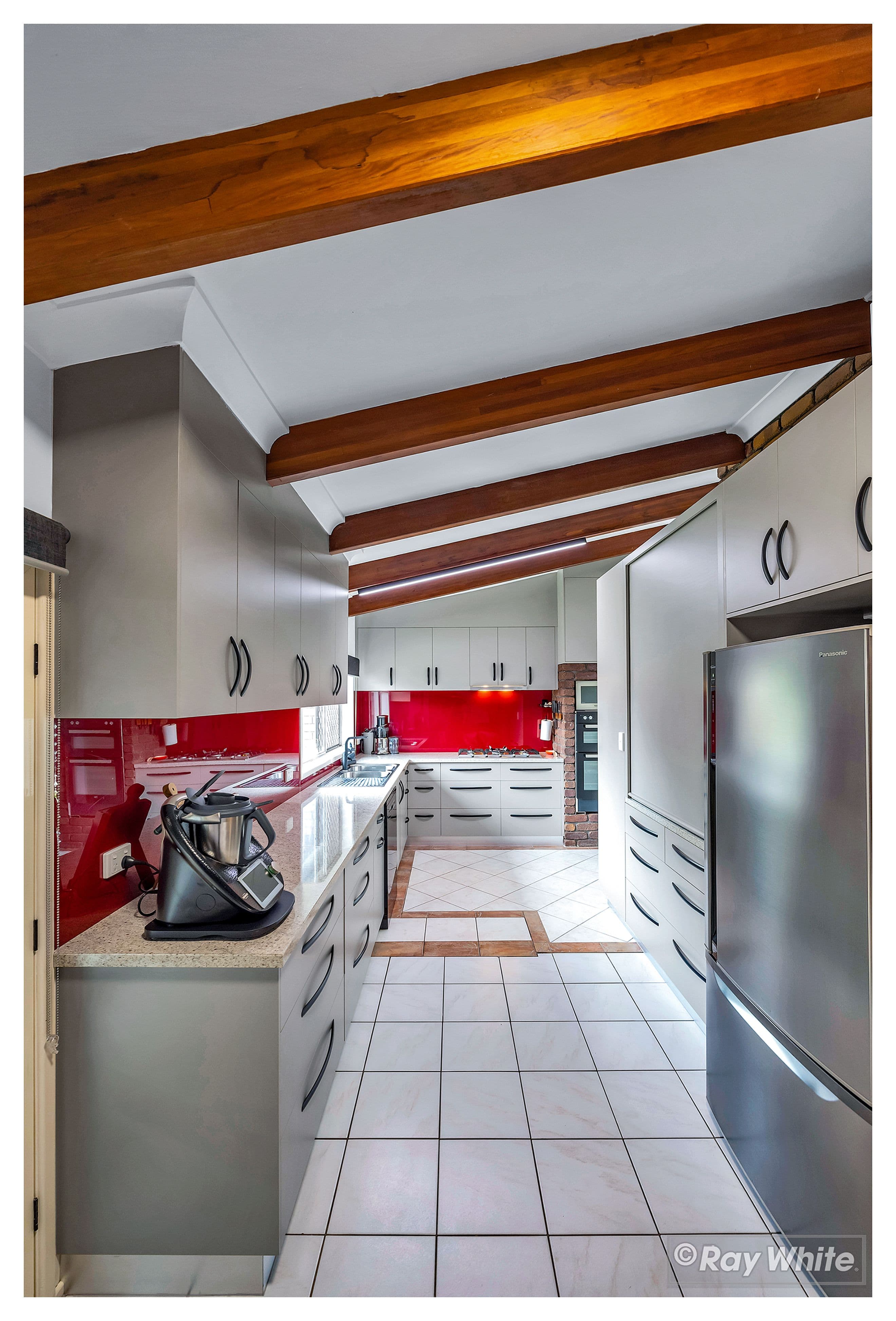 4 Madge Street, Norman Gardens QLD 4701, Norman Gardens - Thumbnail 3