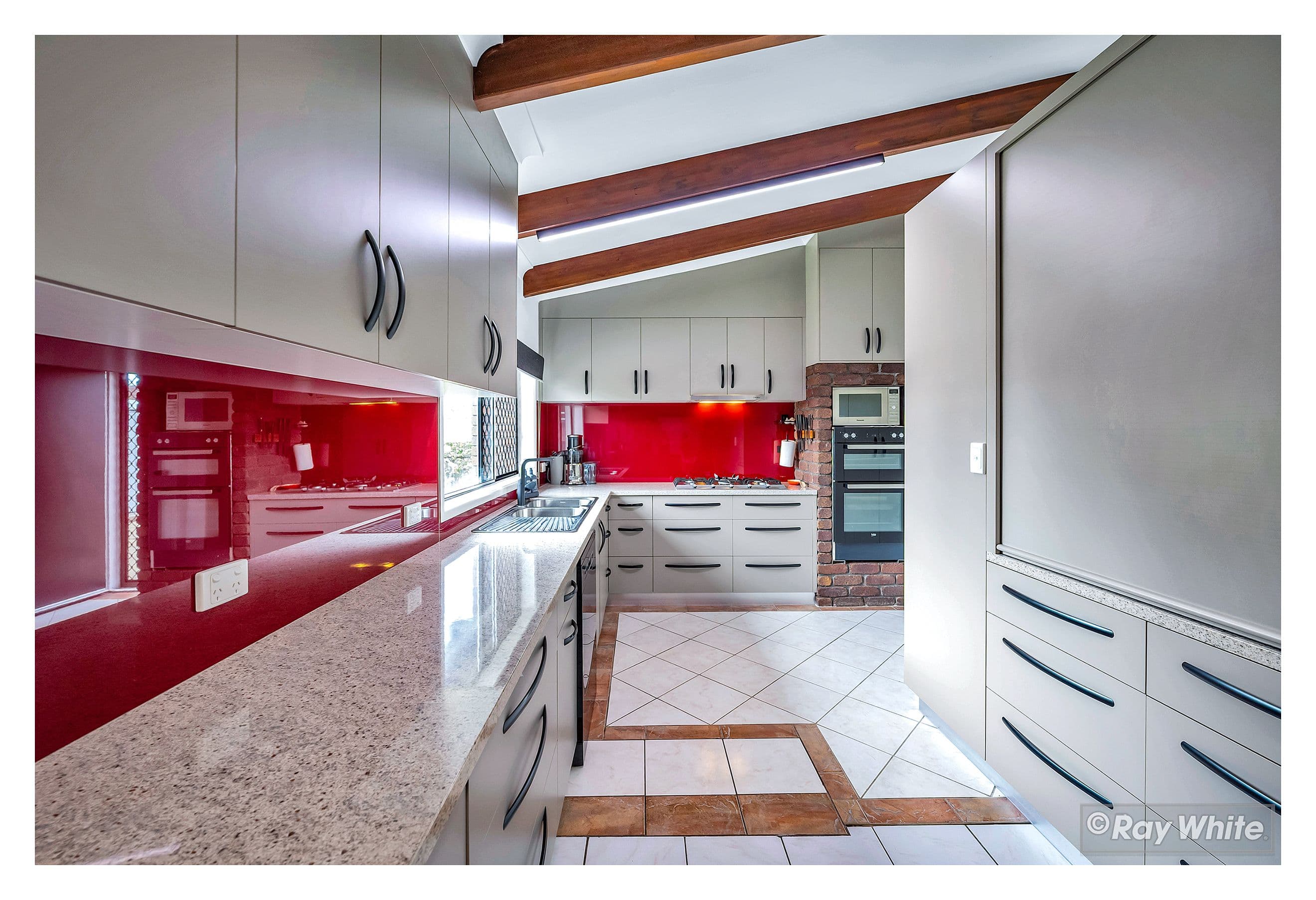 4 Madge Street, Norman Gardens QLD 4701, Norman Gardens - Thumbnail 4