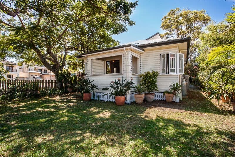 42 Rock Street, SCARBOROUGH QLD 4020, Scarborough - Thumbnail 2
