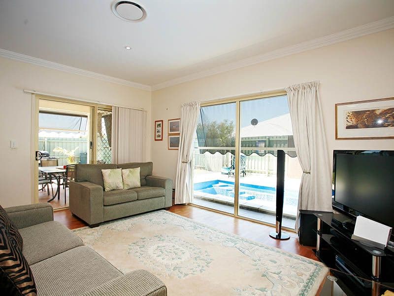 5 Cottonwood Circuit, NORTH LAKES QLD 4509, North Lakes - Thumbnail 6