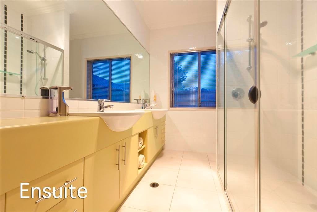 4 Indigo Street, REDLAND BAY QLD 4165, Redland Bay - Thumbnail 8
