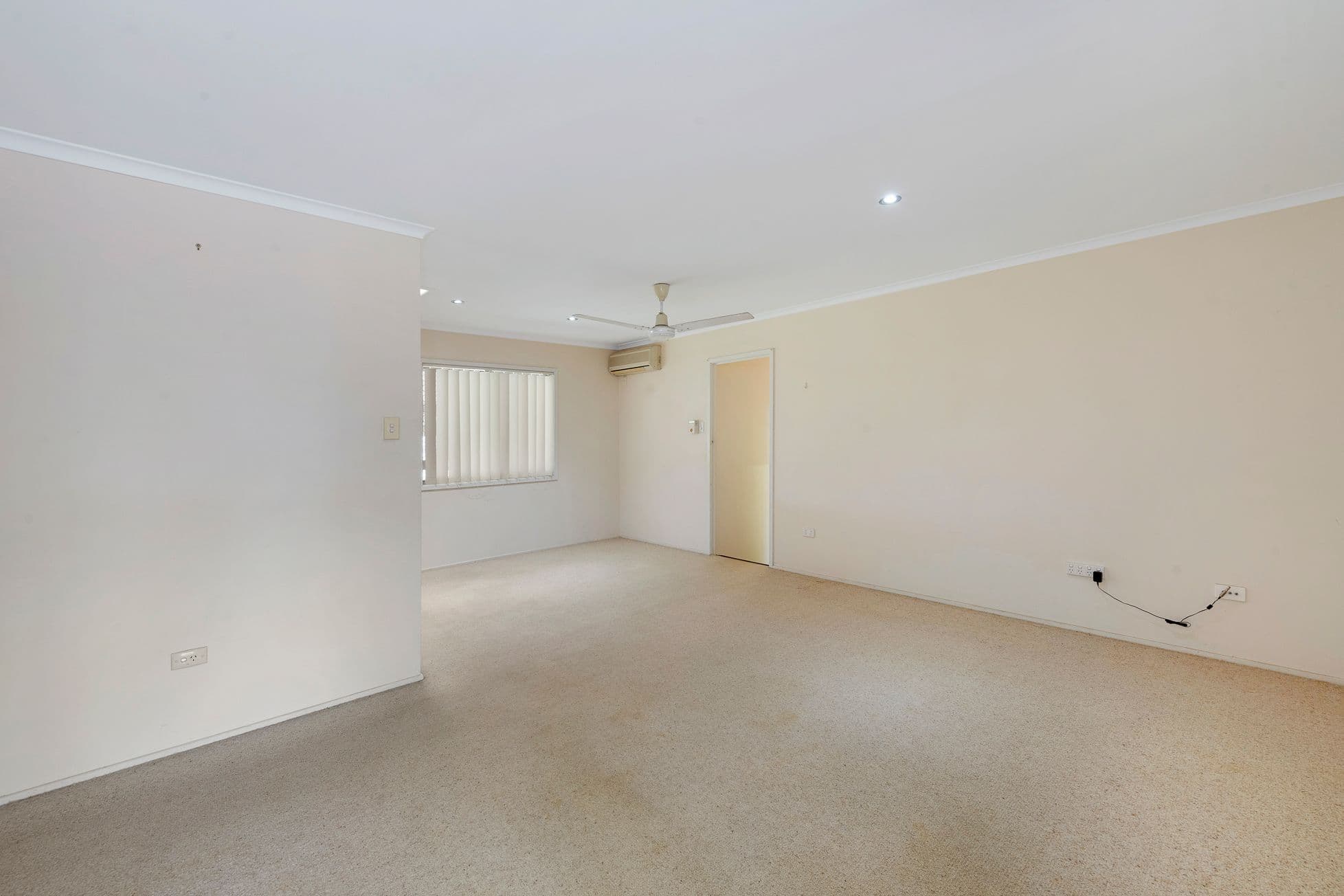 29 Anderson Street, Avenell Heights QLD 4670, Avenell Heights - Thumbnail 4