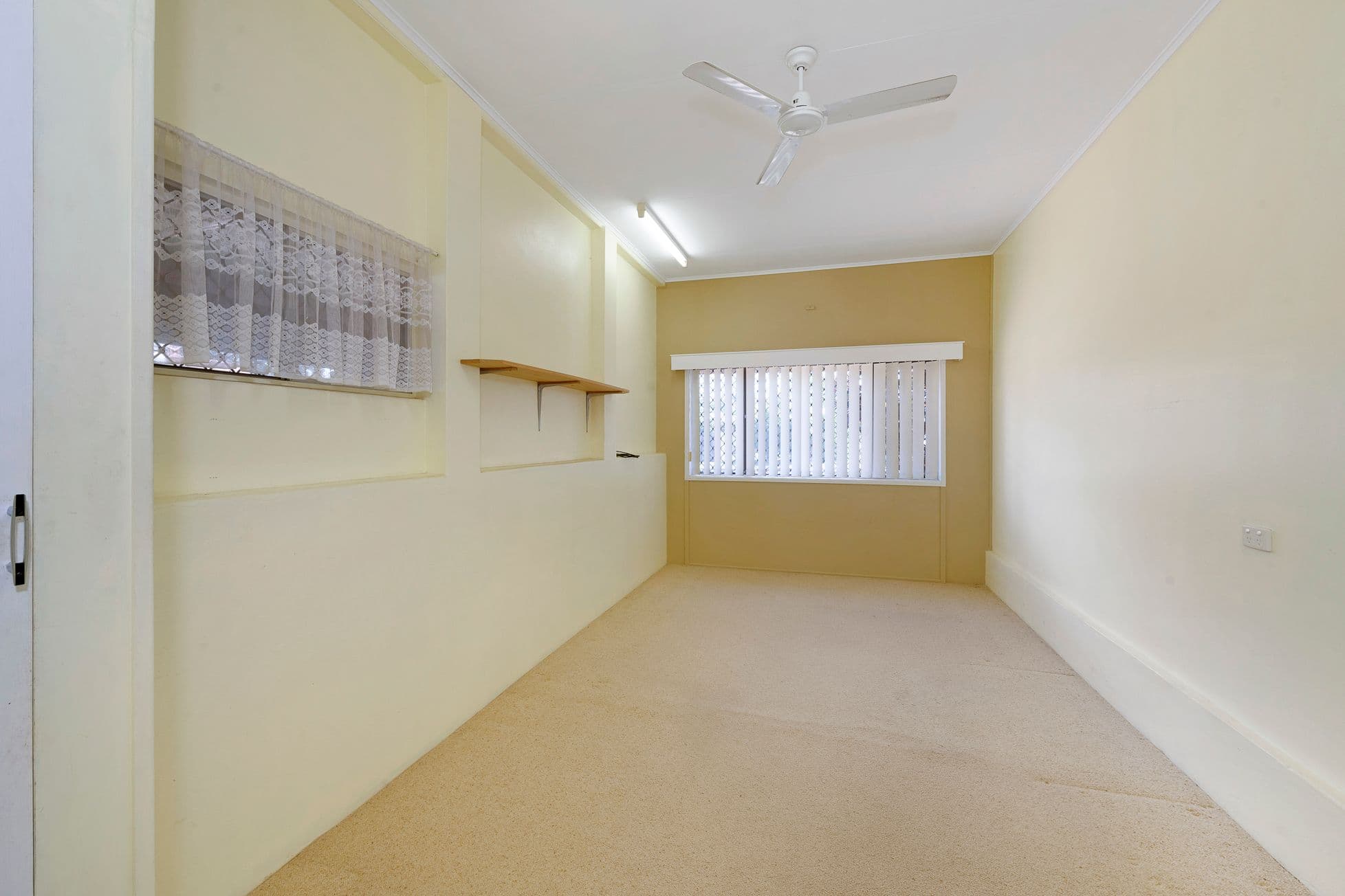 29 Anderson Street, Avenell Heights QLD 4670, Avenell Heights - Thumbnail 8