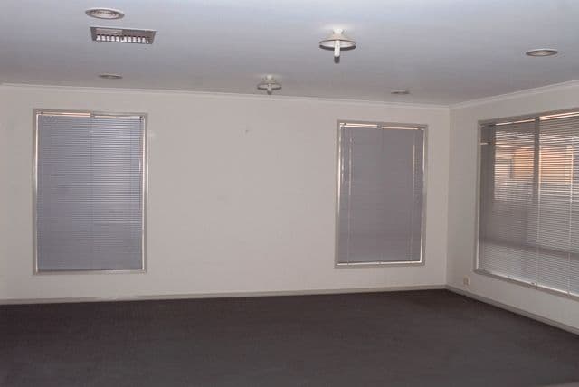 1 Ivy Close, DERRIMUT VIC 3030, Derrimut - Thumbnail 3