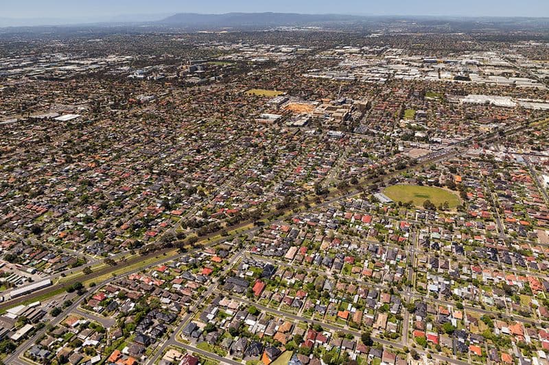 4 Harlington Street, CLAYTON VIC 3168, Clayton - Thumbnail 2