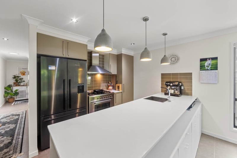 13 Hollywell Road, Biggera Waters - Thumbnail 4
