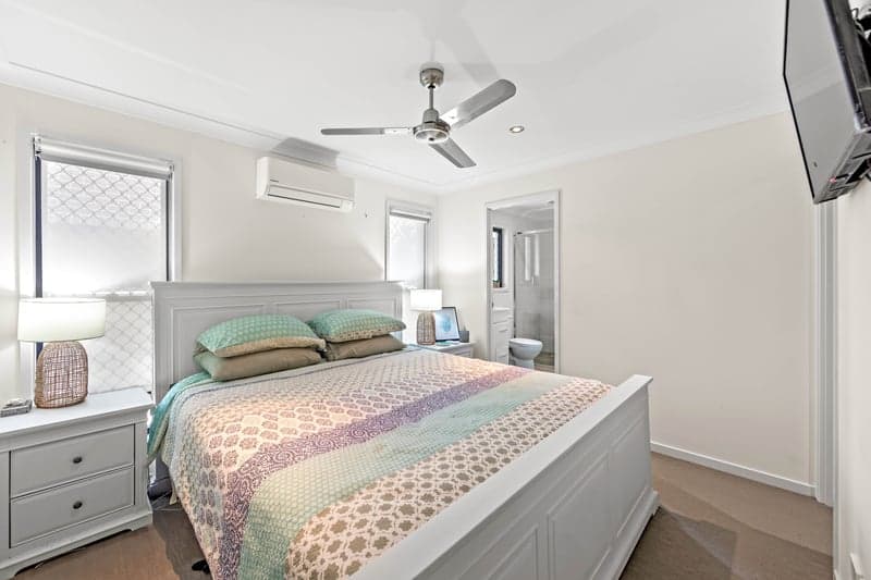 13 Hollywell Road, Biggera Waters - Thumbnail 6