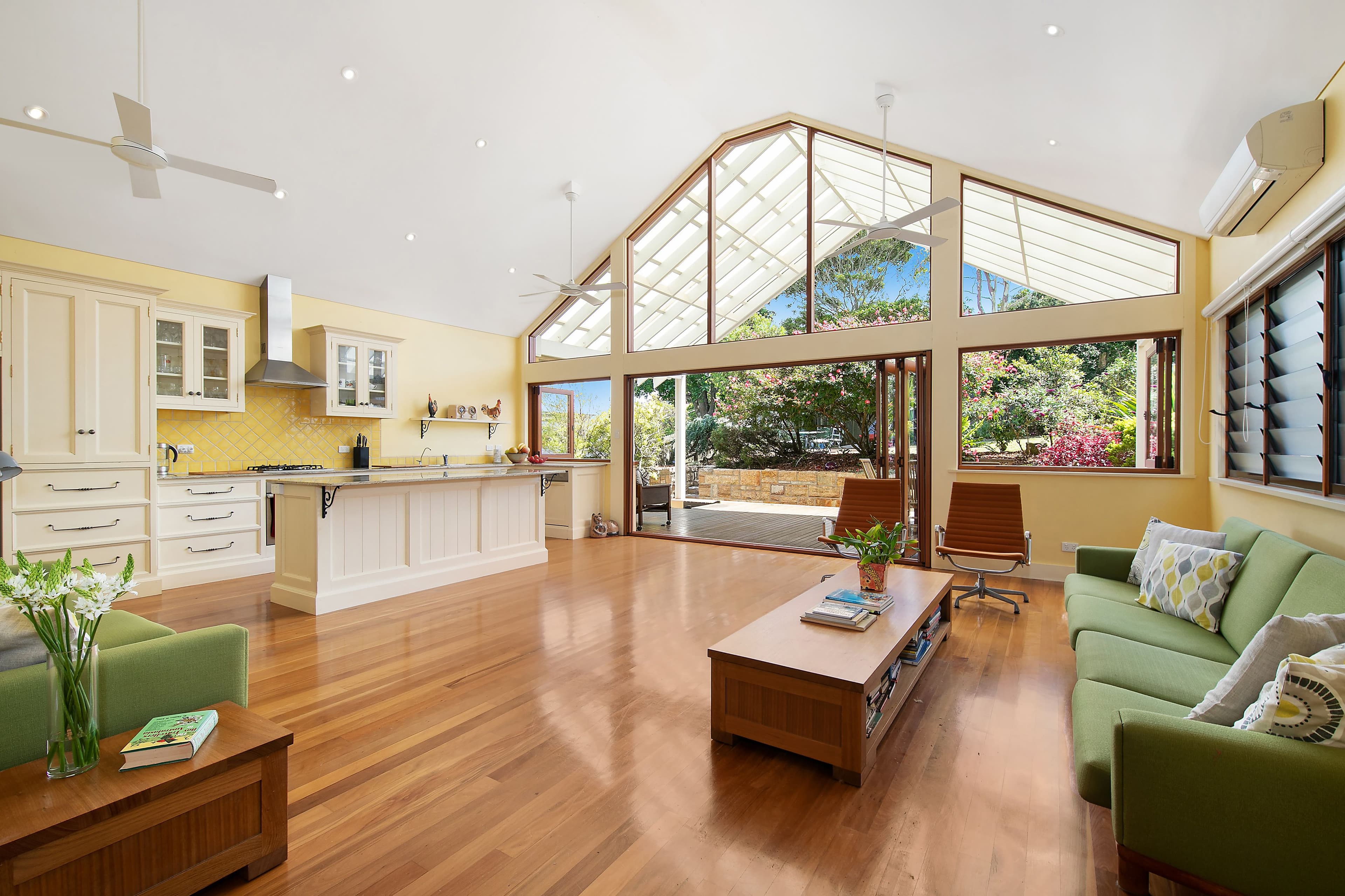 129 Soldiers Avenue, FRESHWATER NSW 2096, Freshwater - Image 1