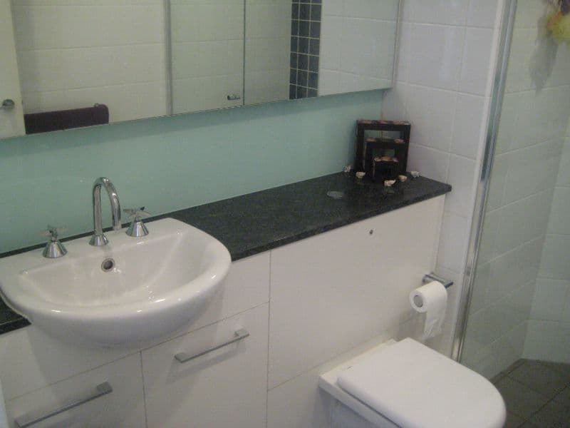 8 Brodie Spark Drive, WOLLI CREEK NSW 2205, Wolli Creek - Thumbnail 3