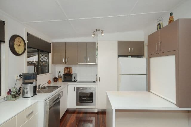 6 Lovett Street, RANGEVILLE QLD 4350, Rangeville - Thumbnail 2