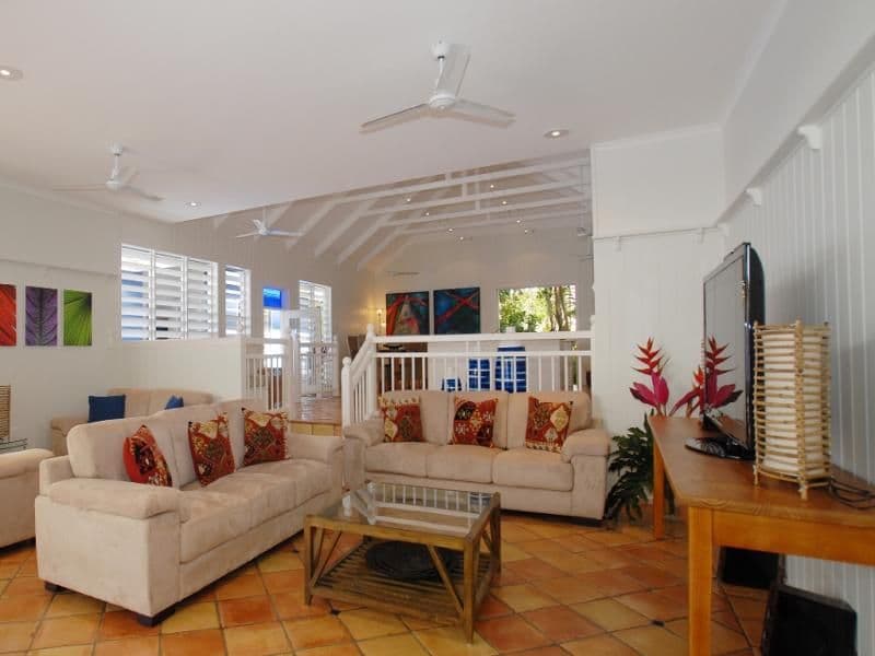6 Andrews Close, PORT DOUGLAS QLD 4877, Port Douglas - Thumbnail 2