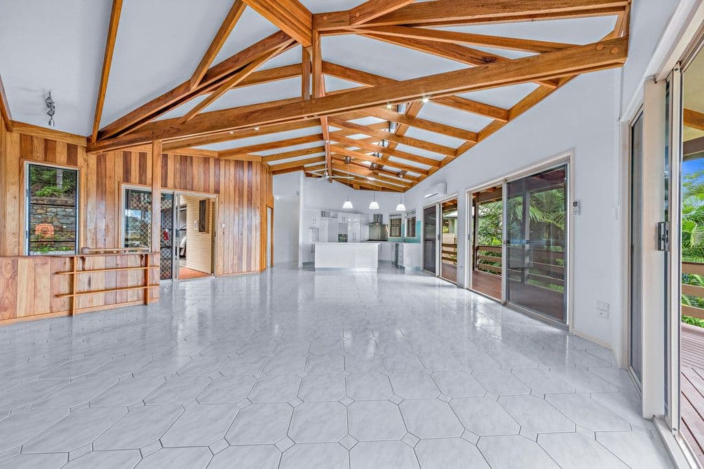 7 Country Road, Cannonvale QLD 4802, Cannonvale - Thumbnail 5