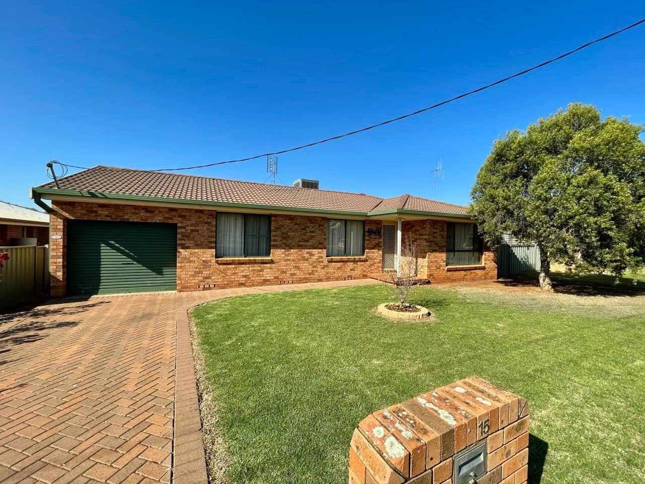 15 Flinders Street, Parkes NSW 2870, Parkes - Image 1