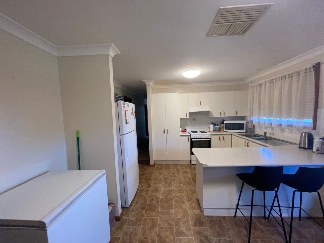 15 Flinders Street, Parkes NSW 2870, Parkes - Thumbnail 2