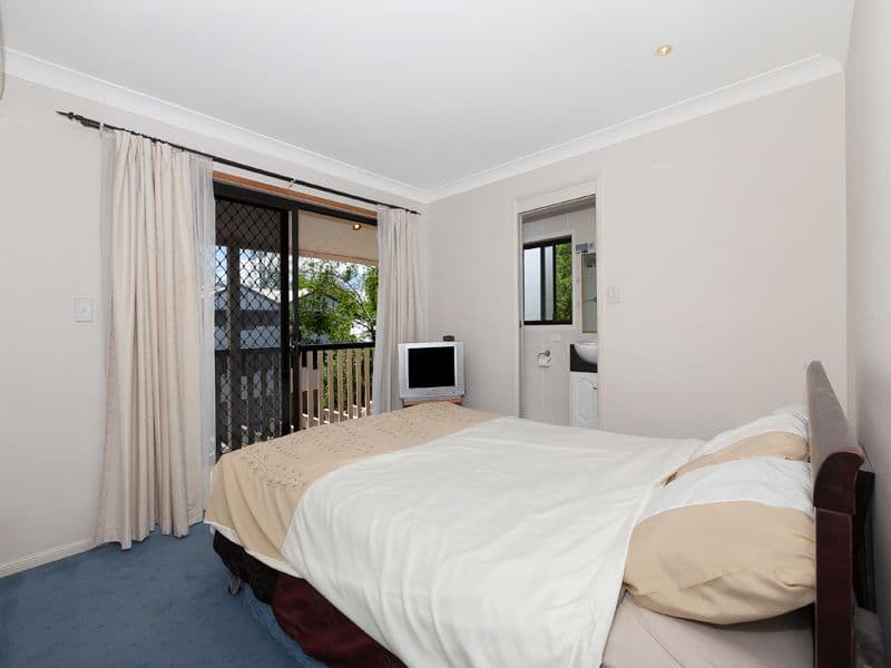 46 Cunningham Street, TARINGA QLD 4068, Taringa - Thumbnail 6