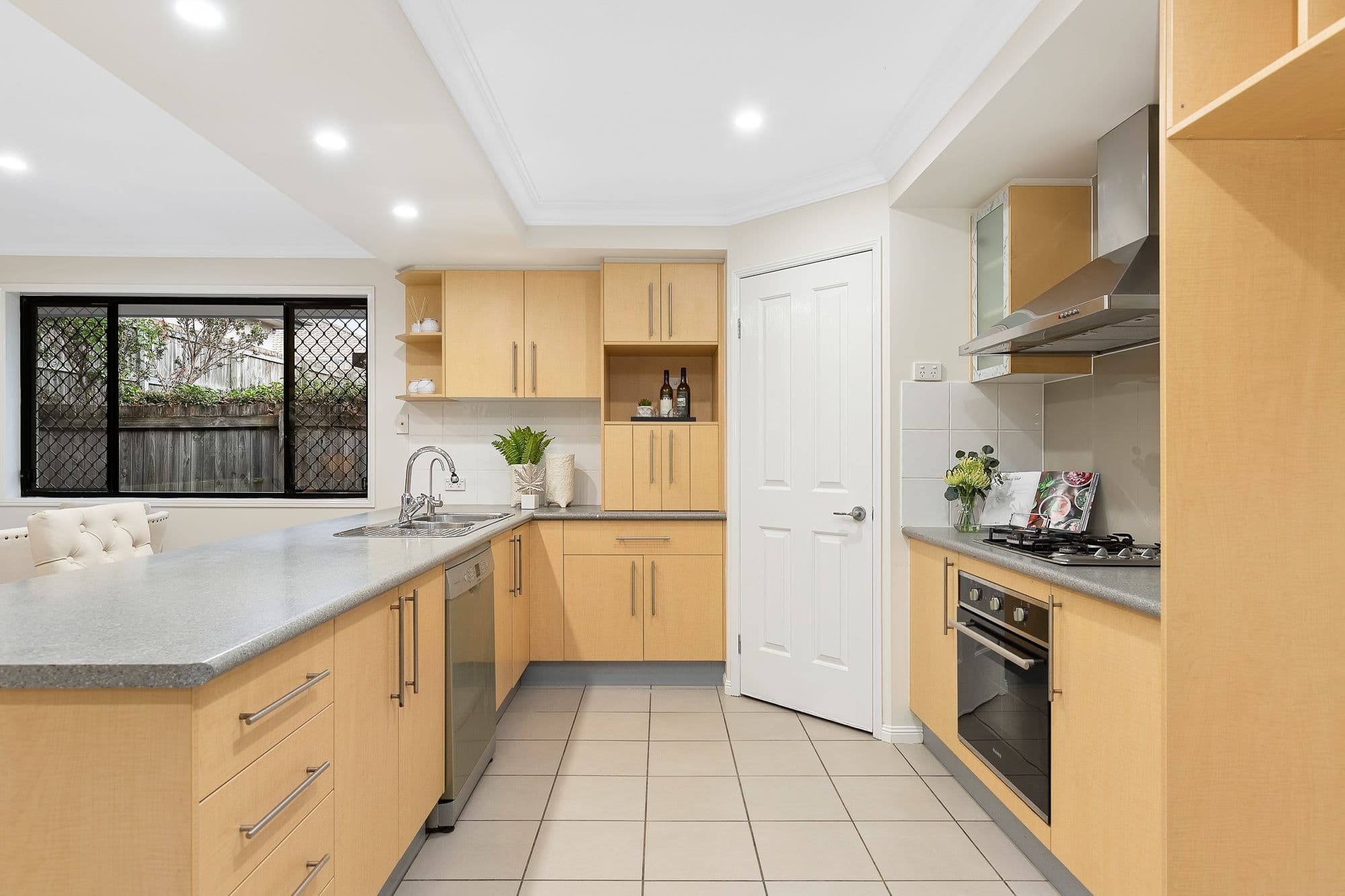 15 Lillydale Place, Calamvale QLD 4116, Calamvale - Thumbnail 8
