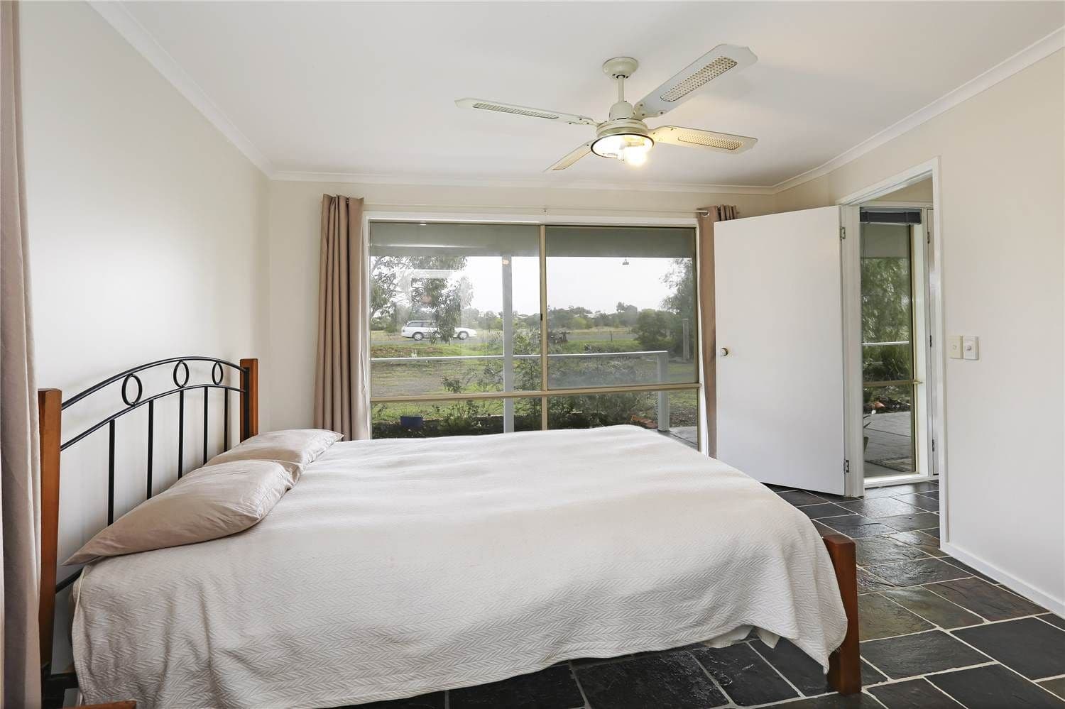 110 Forest Road North, LARA VIC 3212, Lara - Thumbnail 5