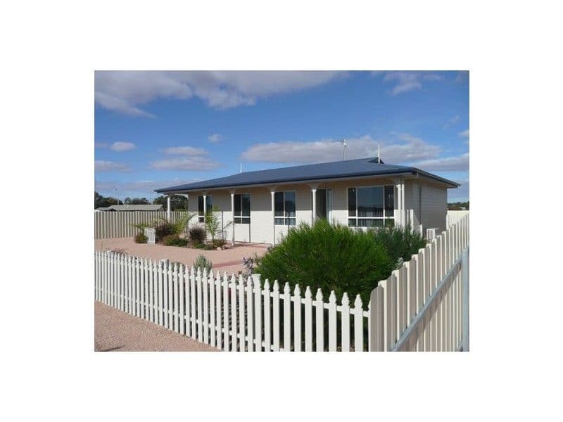 10 Haylock Road, Moonta Bay SA 5558, Moonta Bay - Image 1