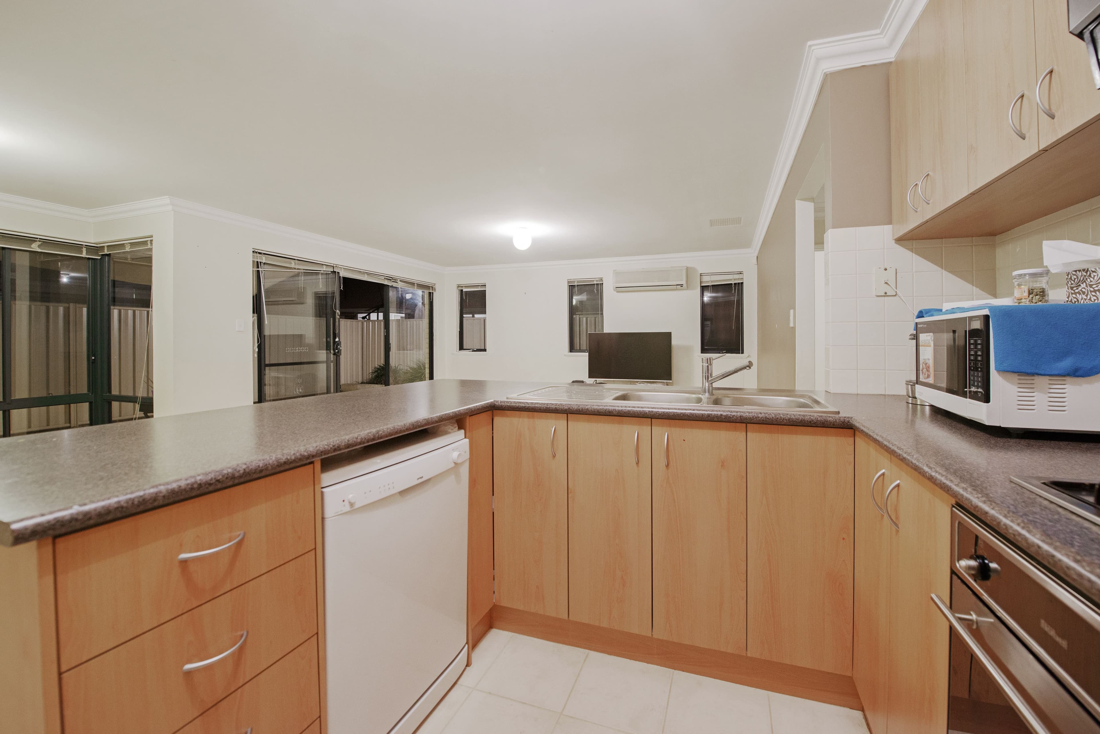 2B Sullivan Street, Beckenham WA 6107, Beckenham - Thumbnail 8