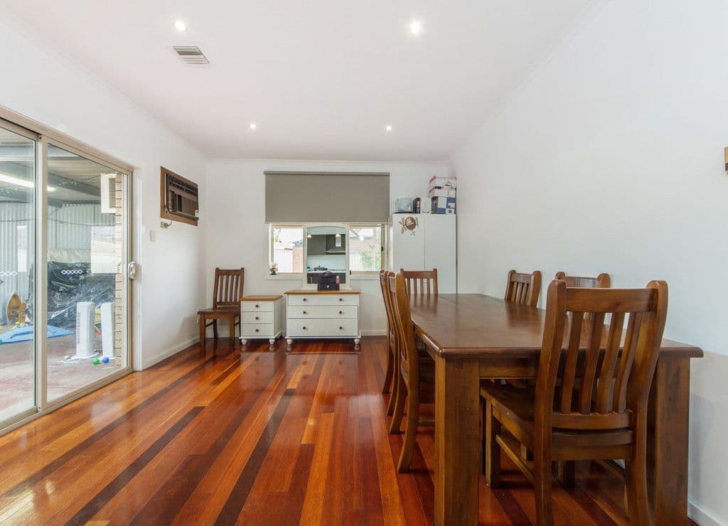 27 Frost Drive, Delahey VIC 3037, Delahey - Thumbnail 4