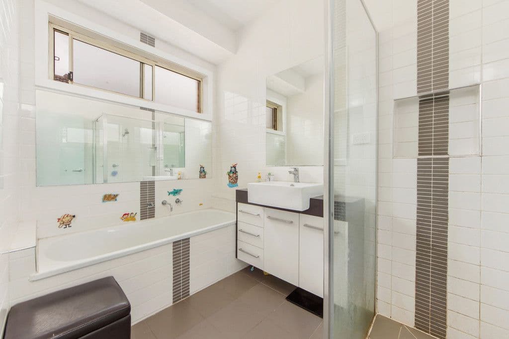 27 Frost Drive, Delahey VIC 3037, Delahey - Thumbnail 5
