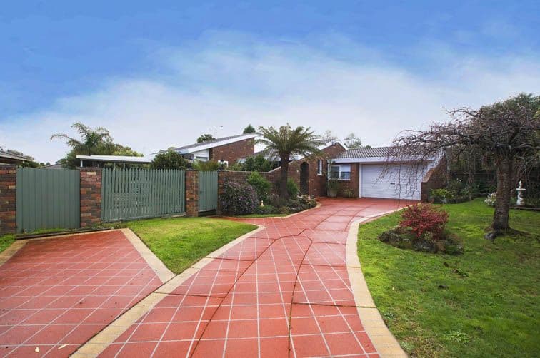 50 Currawa Drive, BORONIA VIC 3155, Boronia - Thumbnail 2