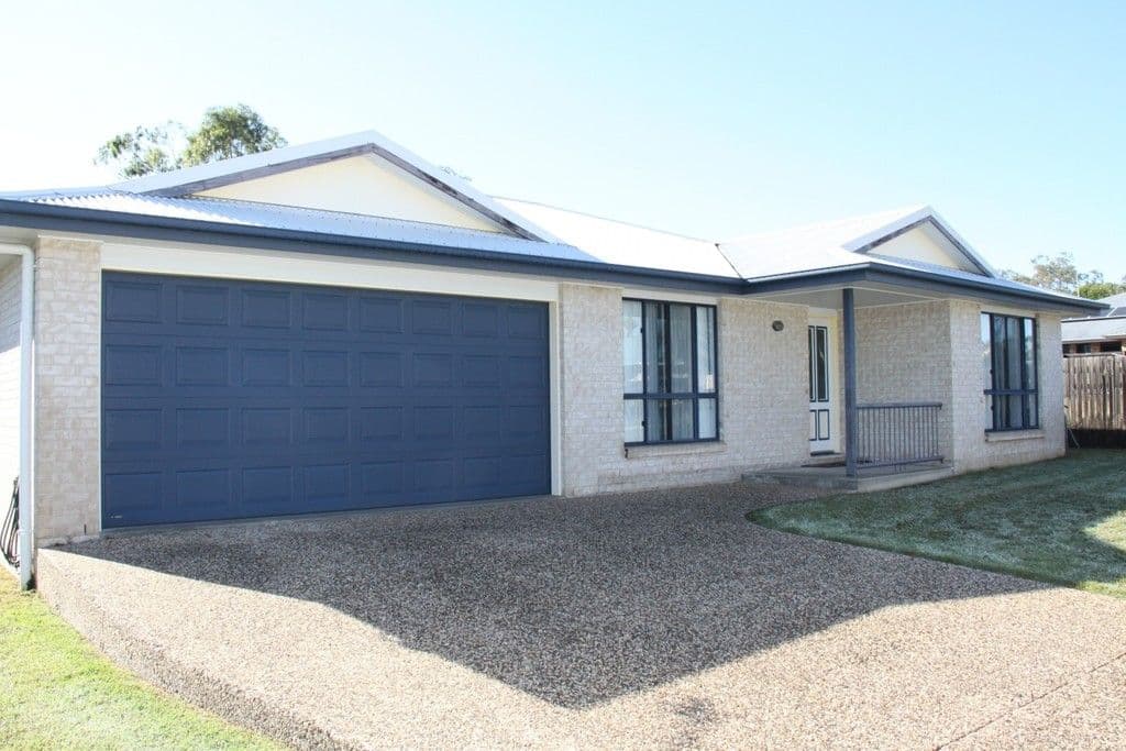 10 Dunn Street, Tannum Sands QLD 4680, Tannum Sands - Image 1