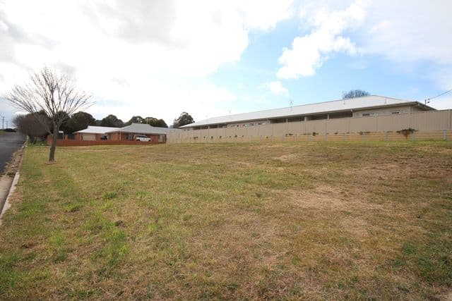83 North Street, Oberon NSW 2787, Oberon - Thumbnail 2