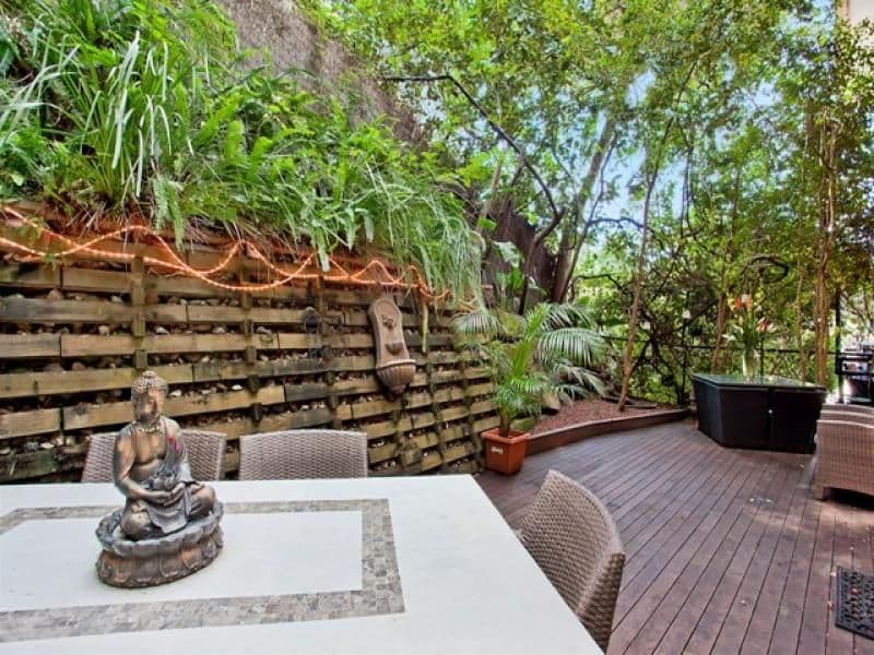 1614 Gold Coast Highway, BURLEIGH HEADS QLD 4220, Burleigh Heads - Thumbnail 2