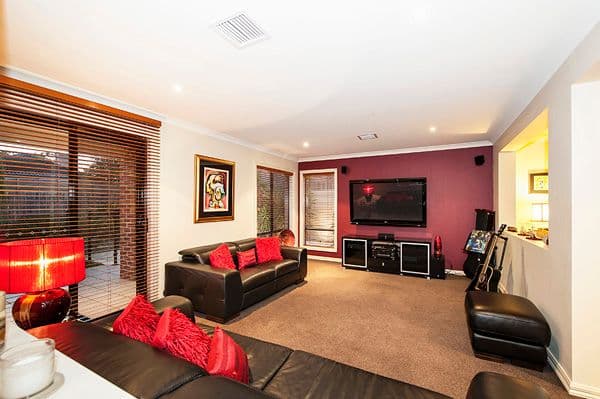 13 Nolan Close, BUNDOORA VIC 3083, Bundoora - Thumbnail 4