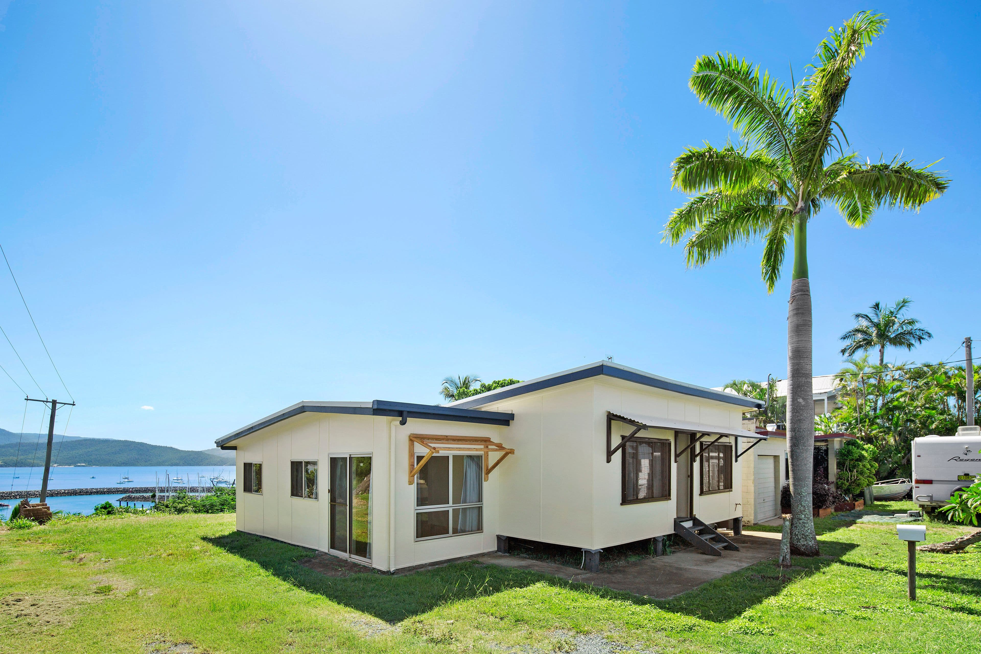 16 Summit Avenue, Airlie Beach QLD 4802, Airlie Beach - Thumbnail 5