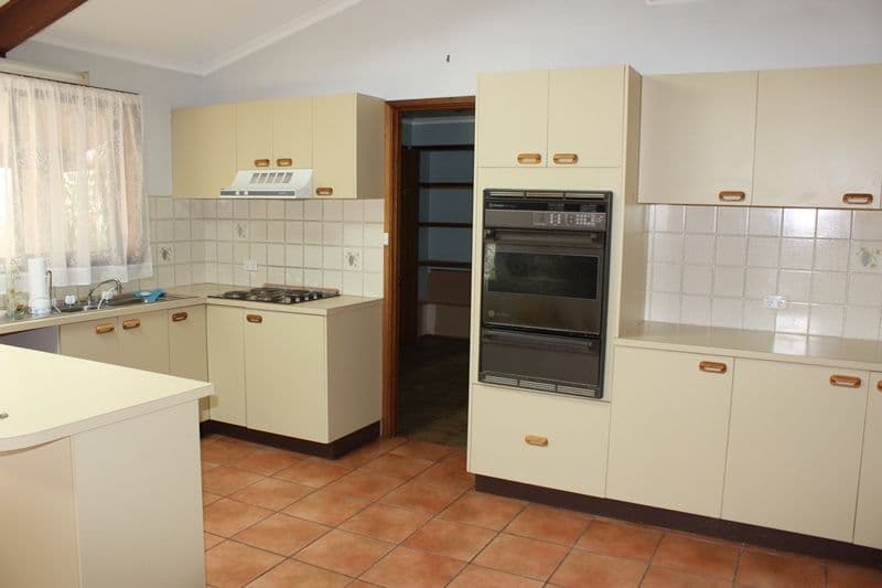 228 Adams Street, COROWA NSW 2646, Corowa - Thumbnail 2