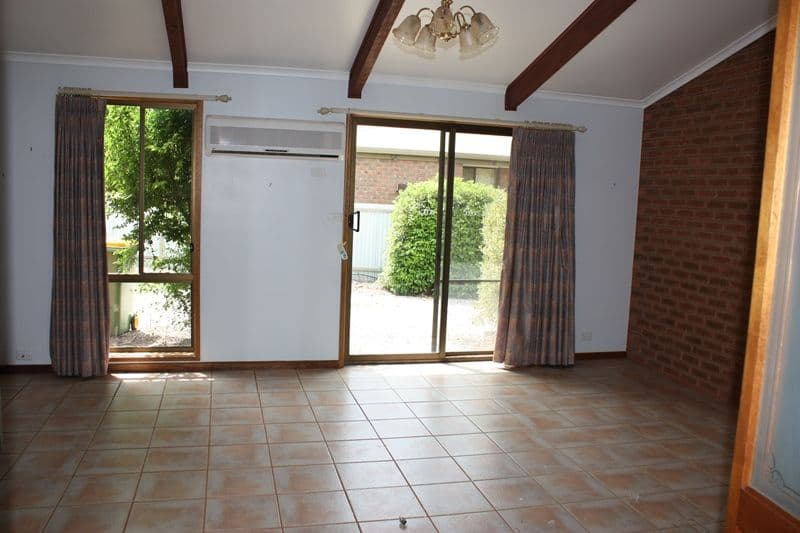 228 Adams Street, COROWA NSW 2646, Corowa - Thumbnail 5